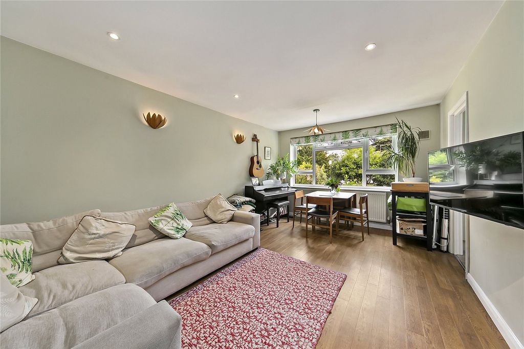 Property photo 2 of 10 Picture No. 03