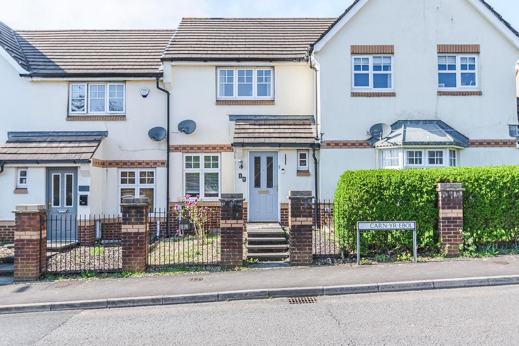 Property photo 1 of 18 Front