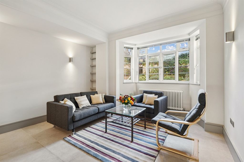 Property photo 1 of 10 (Main)