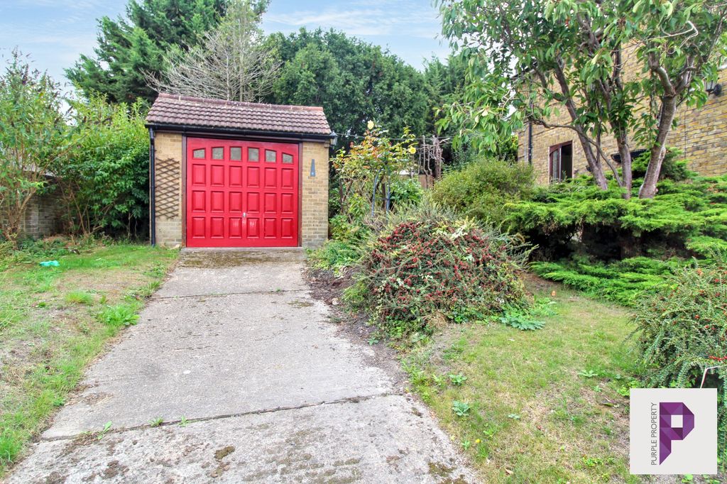 Property photo 2 of 14