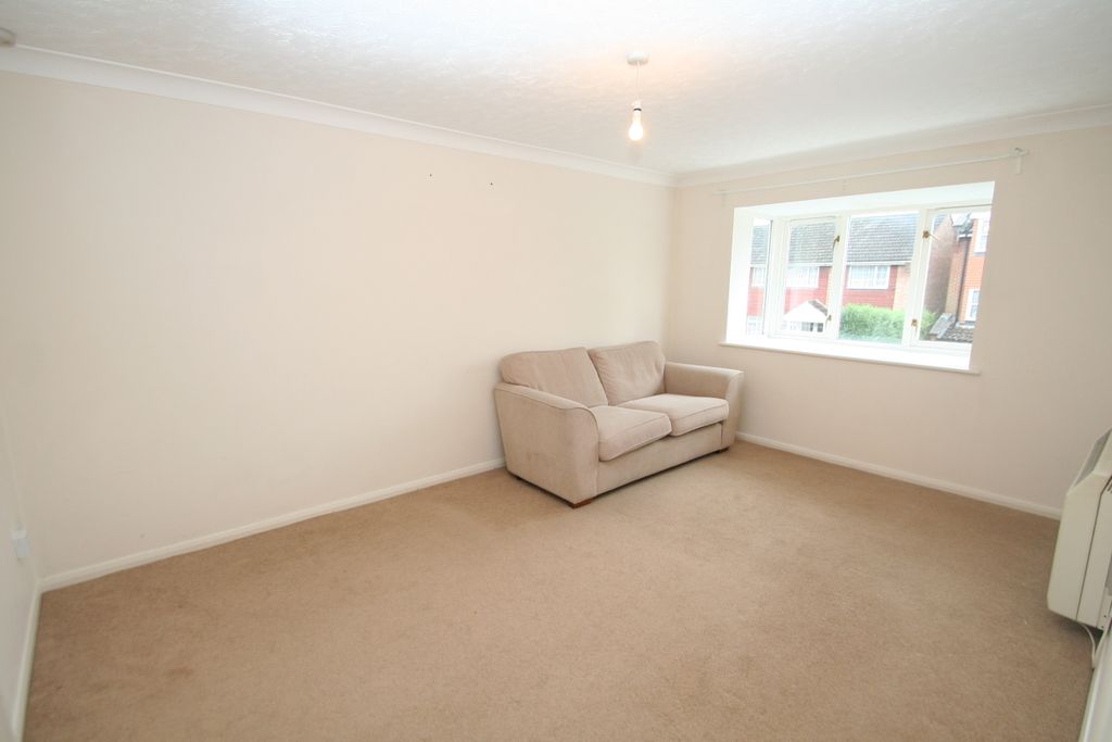 Property photo 3 of 6