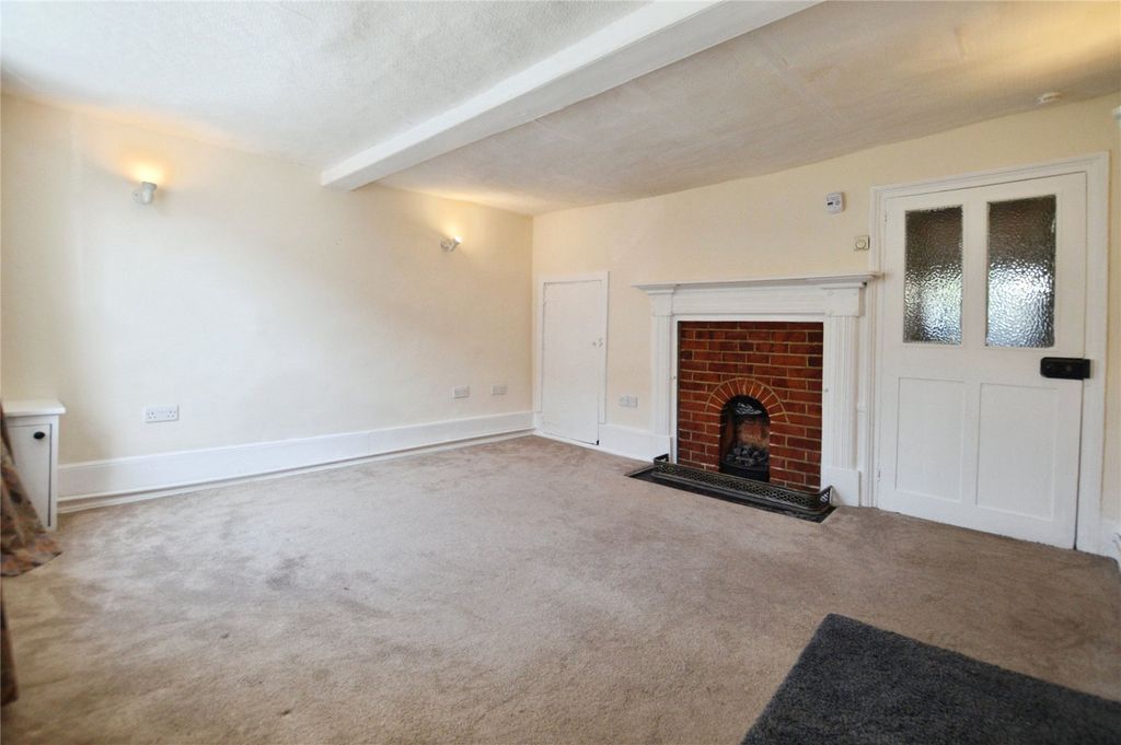 Property photo 2 of 15 Picture No. 04