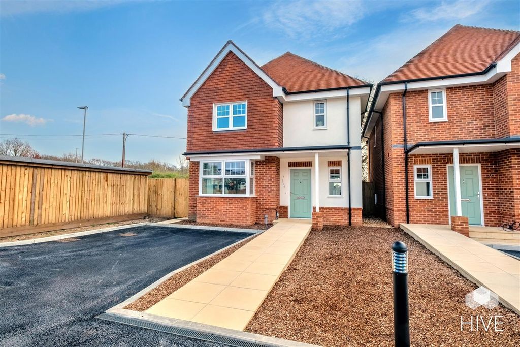 Property photo 1 of 31