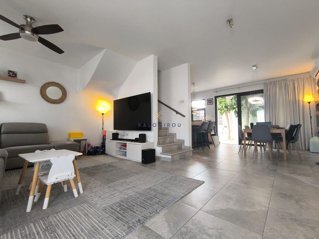 Property photo 1 of 24