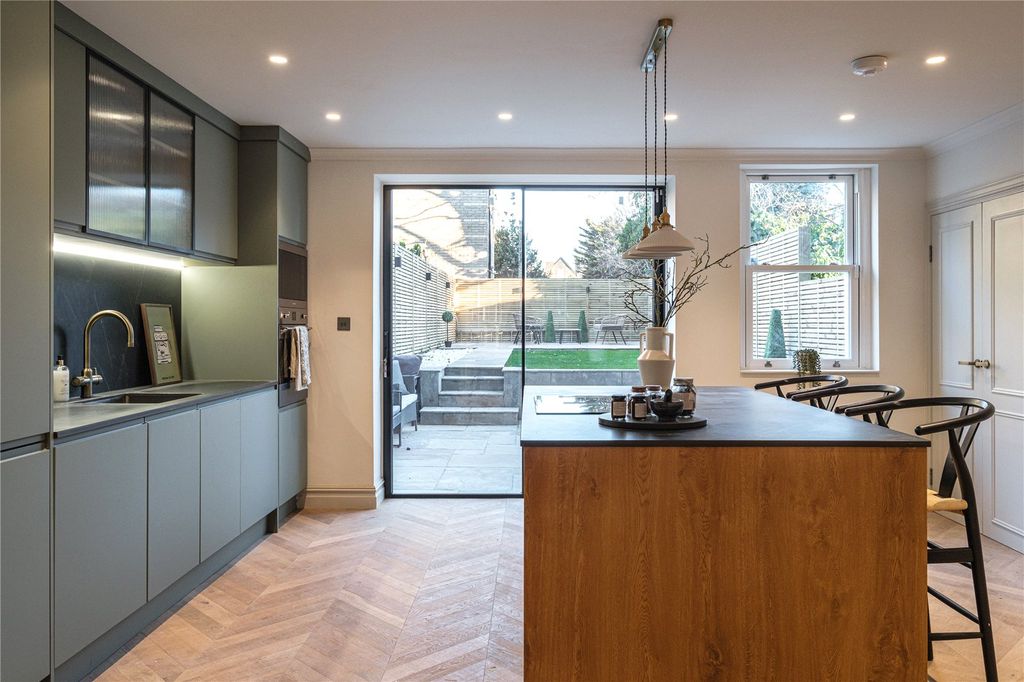 Property photo 1 of 21 Picture No. 03