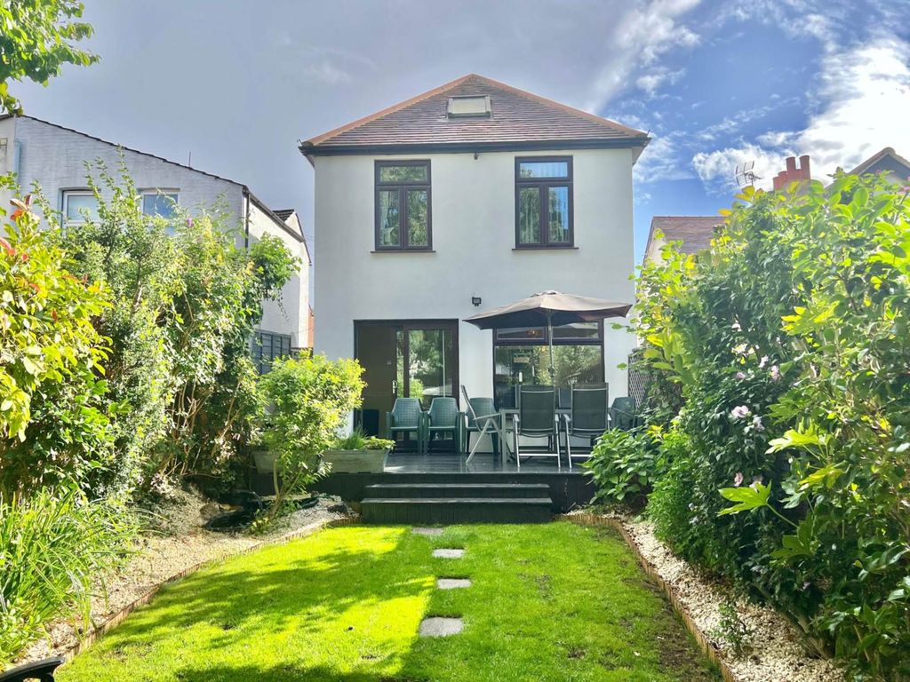 Property photo 1 of 13