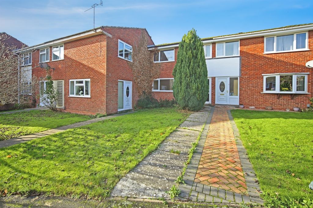 Property photo 1 of 17