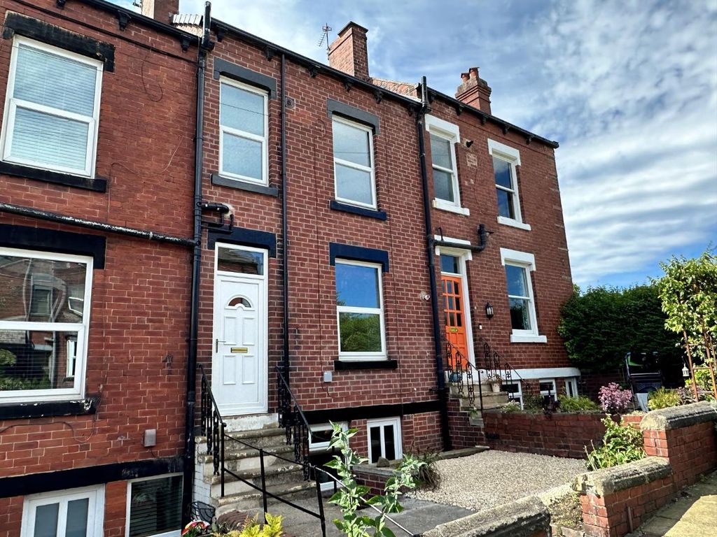 Property photo 1 of 13 Front 1.Jpg