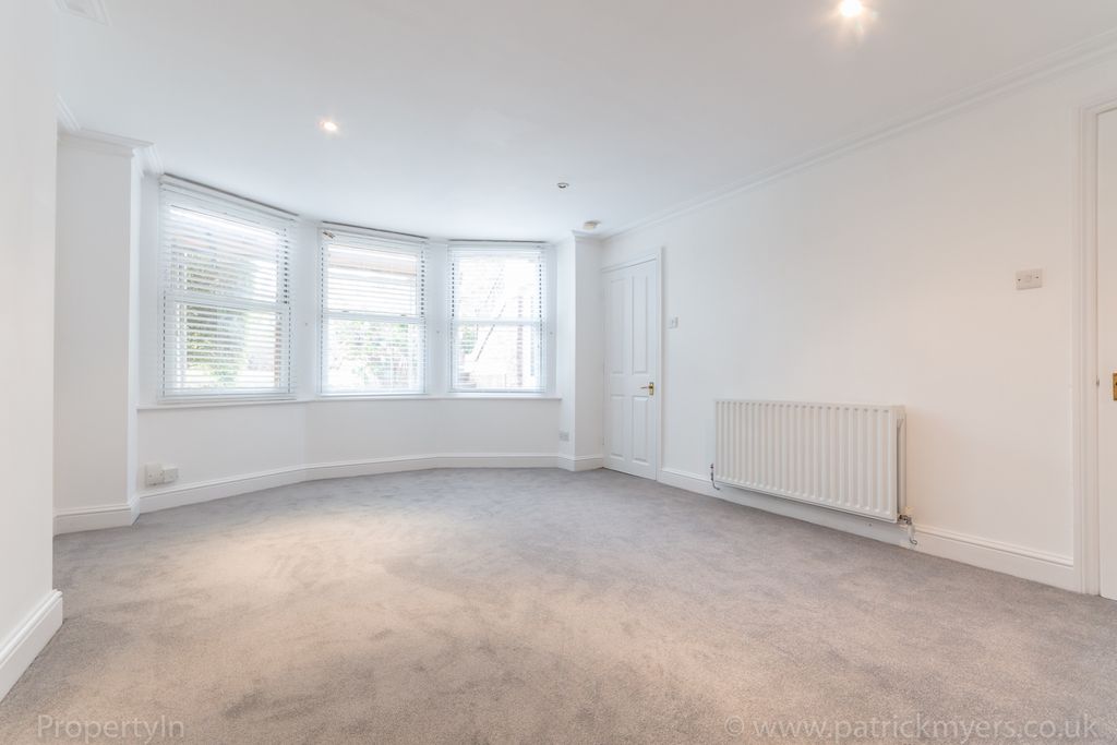 Property photo 1 of 11 Studio