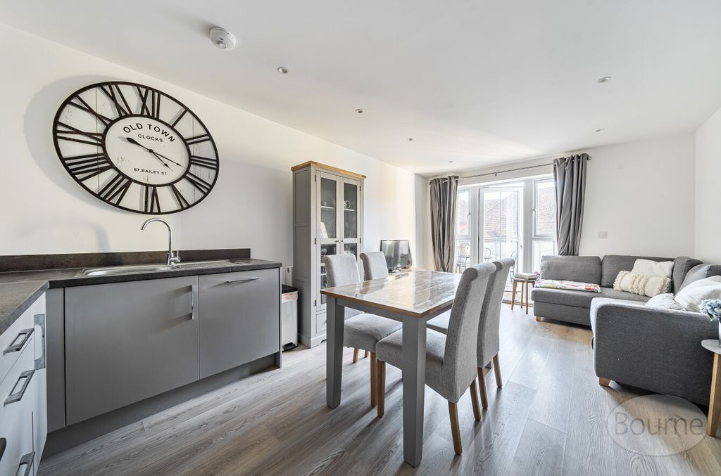 Property photo 2 of 21 c18A5Adf-A000-4F5...