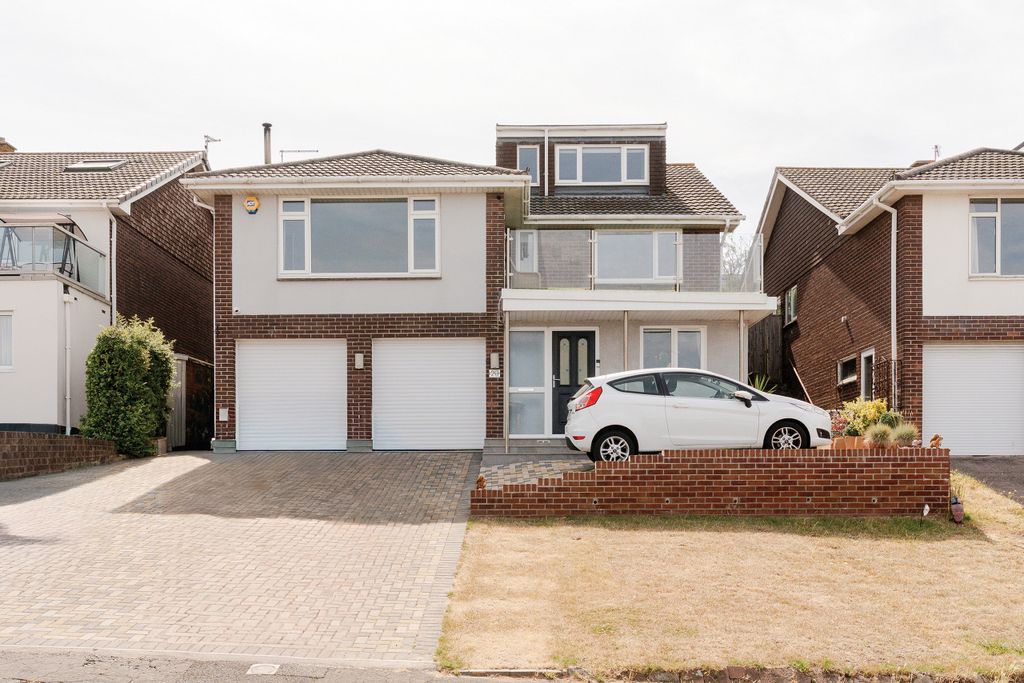 Property photo 1 of 34 1