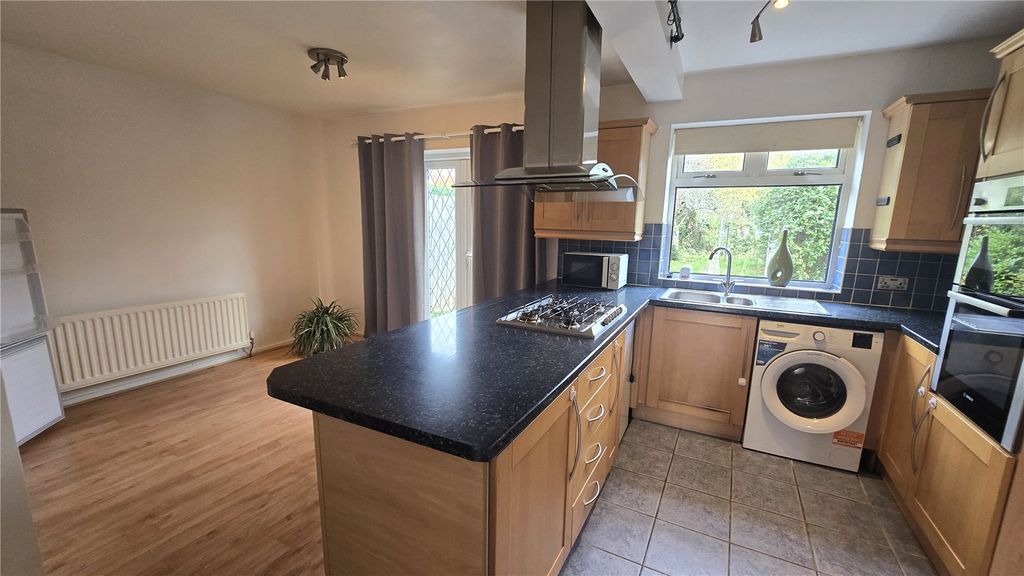 Property photo 3 of 11 Picture No. 05