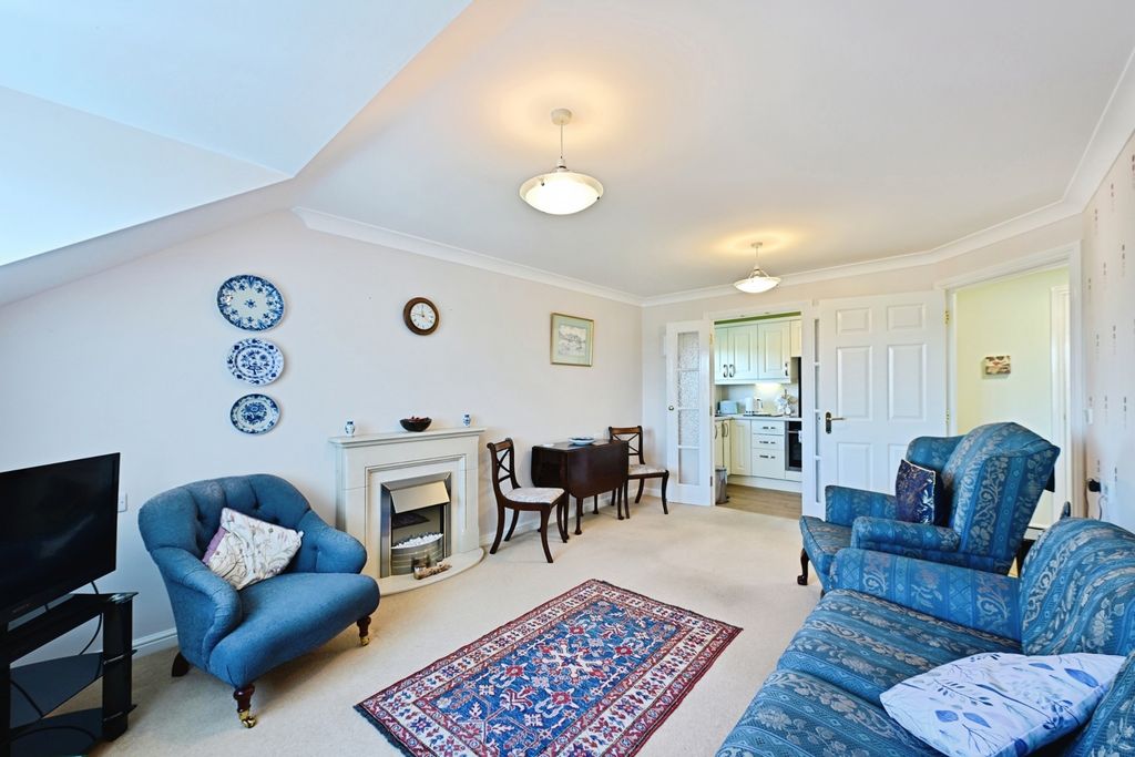 Property photo 2 of 11 Pbox-Img.Jpg