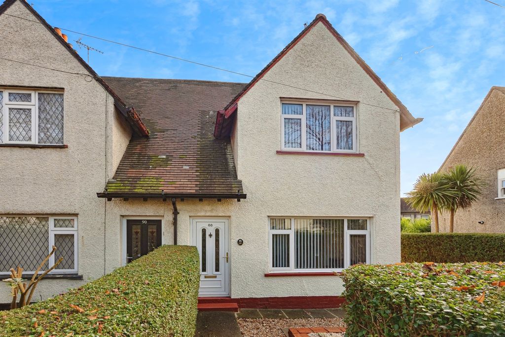 Property photo 1 of 17