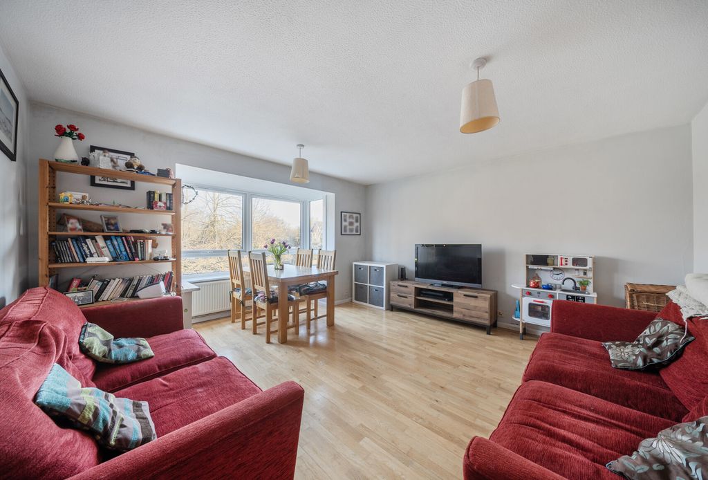 Property photo 2 of 17 1429384-4-69Bc3cd...