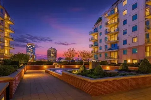 Property photo 1 of 4