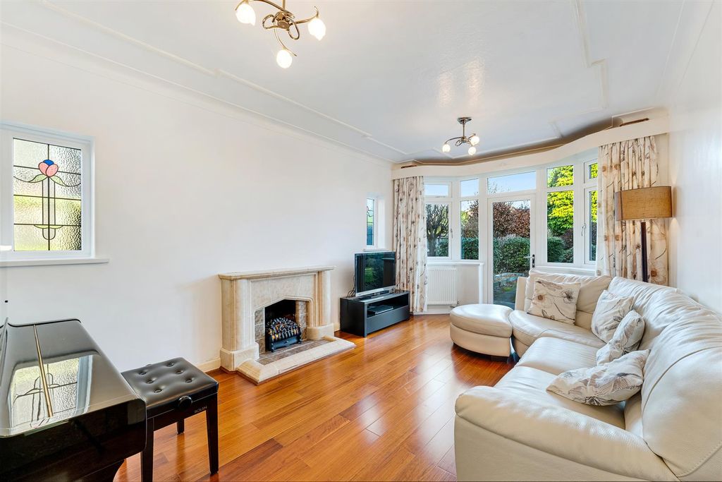 Property photo 2 of 33 Image 2