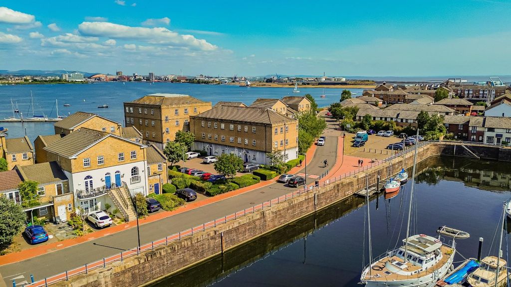 Property photo 2 of 15 Ariel