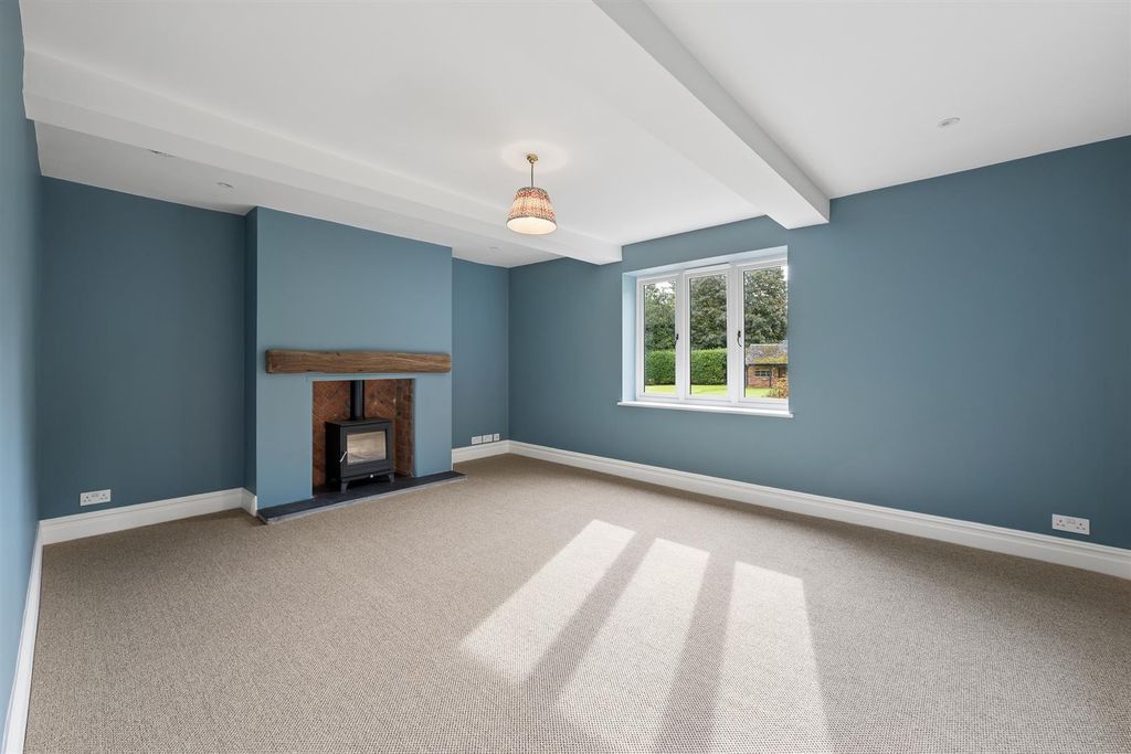 Property photo 3 of 43