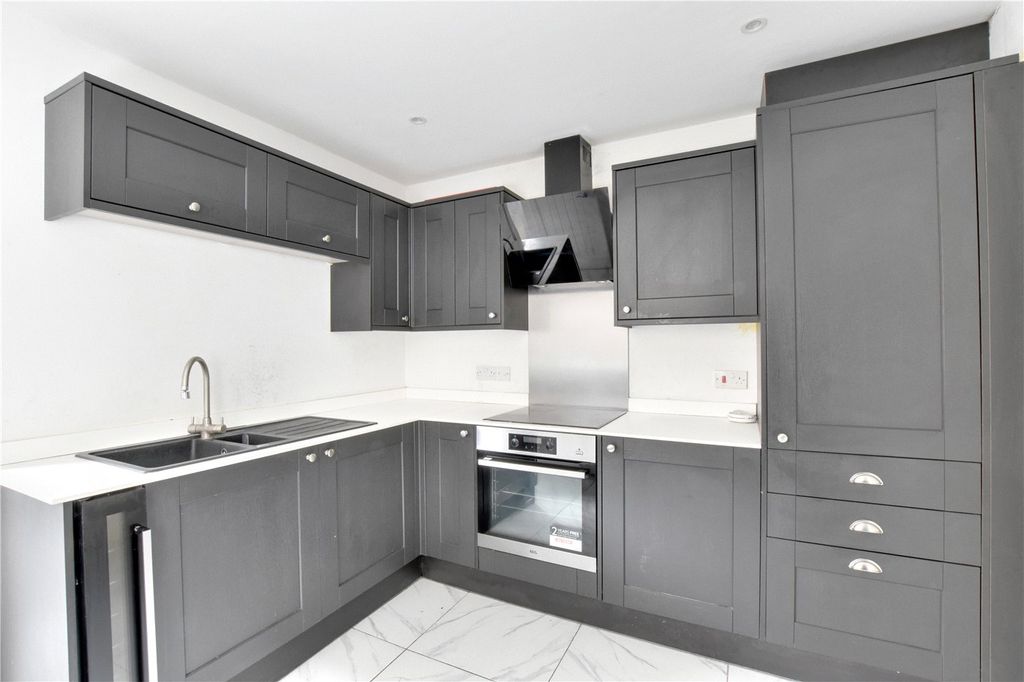 Property photo 2 of 10 Picture No. 02