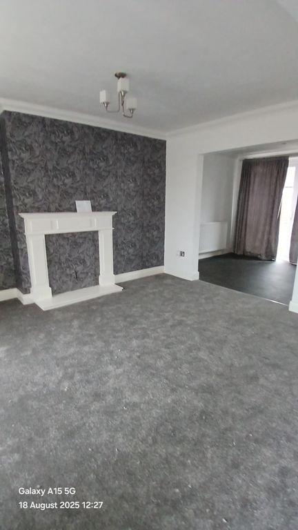 Property photo 3 of 8 Whatsapp Image 2025-08-19 At 12.40.01_B0d3d97B