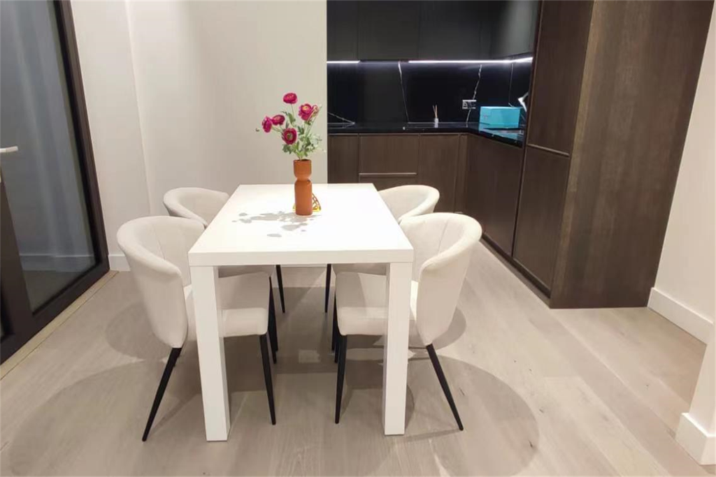 Property photo 3 of 9 Dining Area