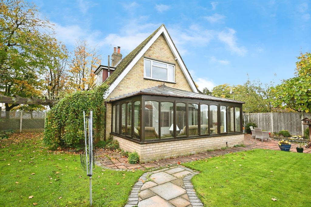 Property photo 3 of 13