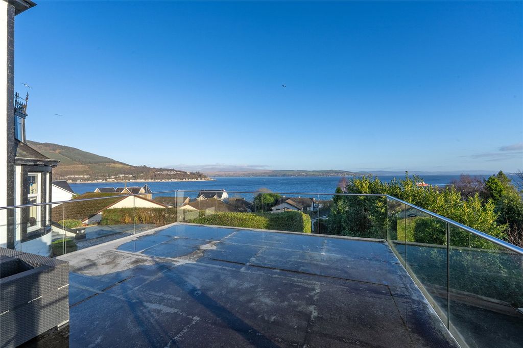 Property photo 3 of 18 Picture No. 17