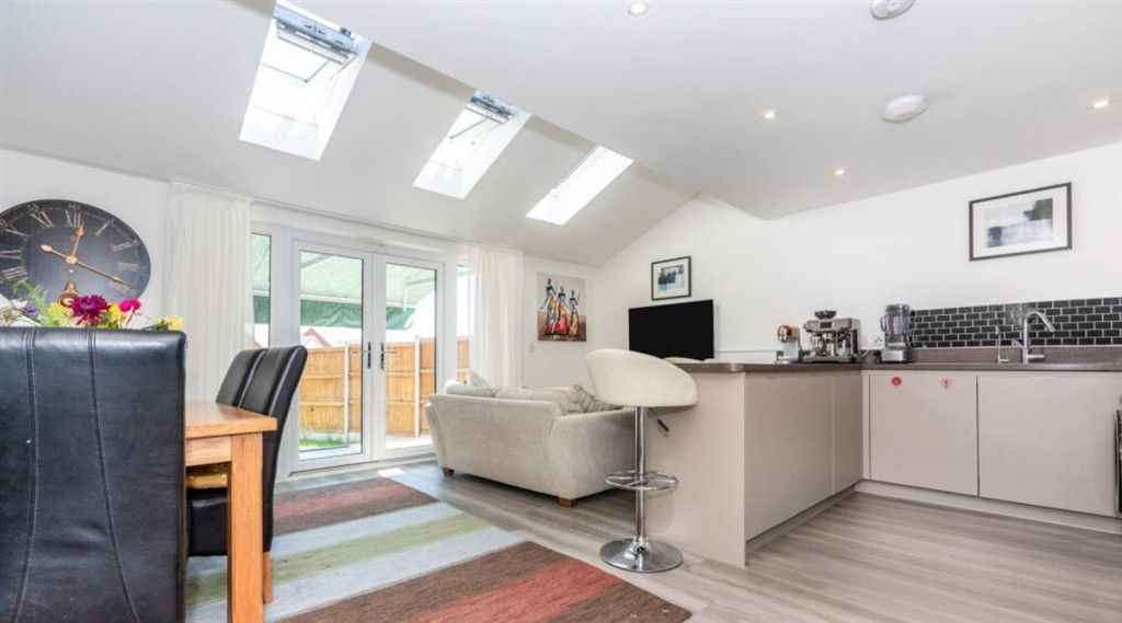 Property photo 3 of 8 Kitchen/Diner