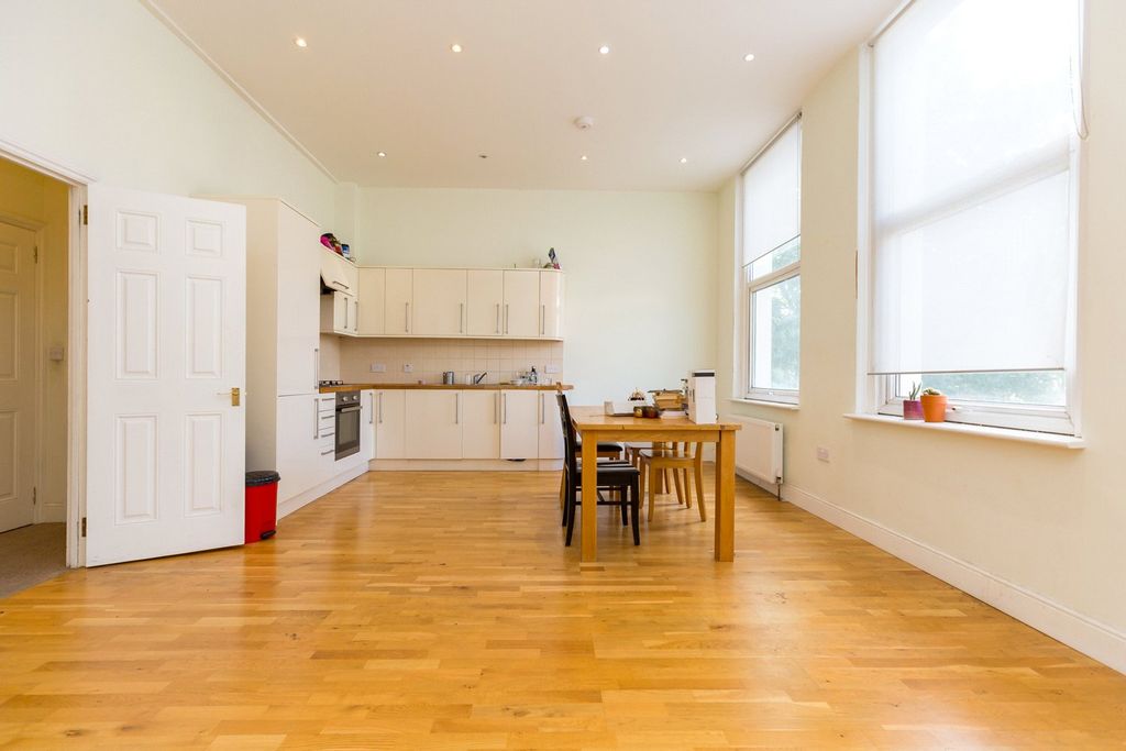 Property photo 1 of 12 Picture No. 09