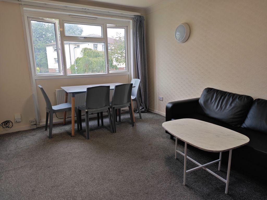 Property photo 1 of 4