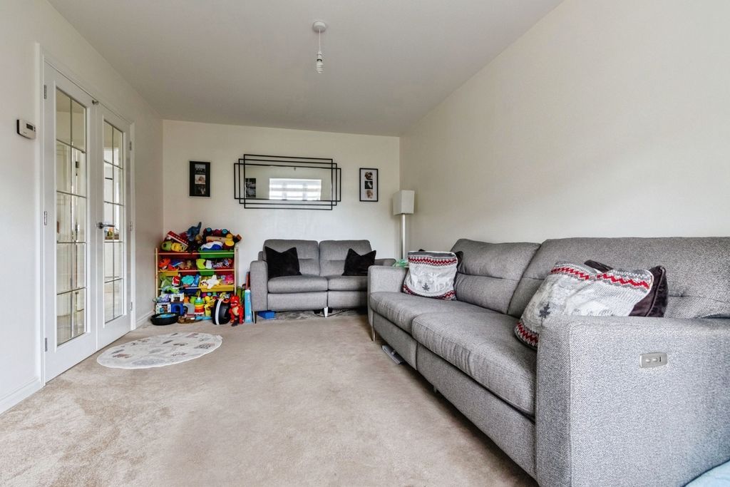 Property photo 2 of 20 Pbox-Img.Jpg