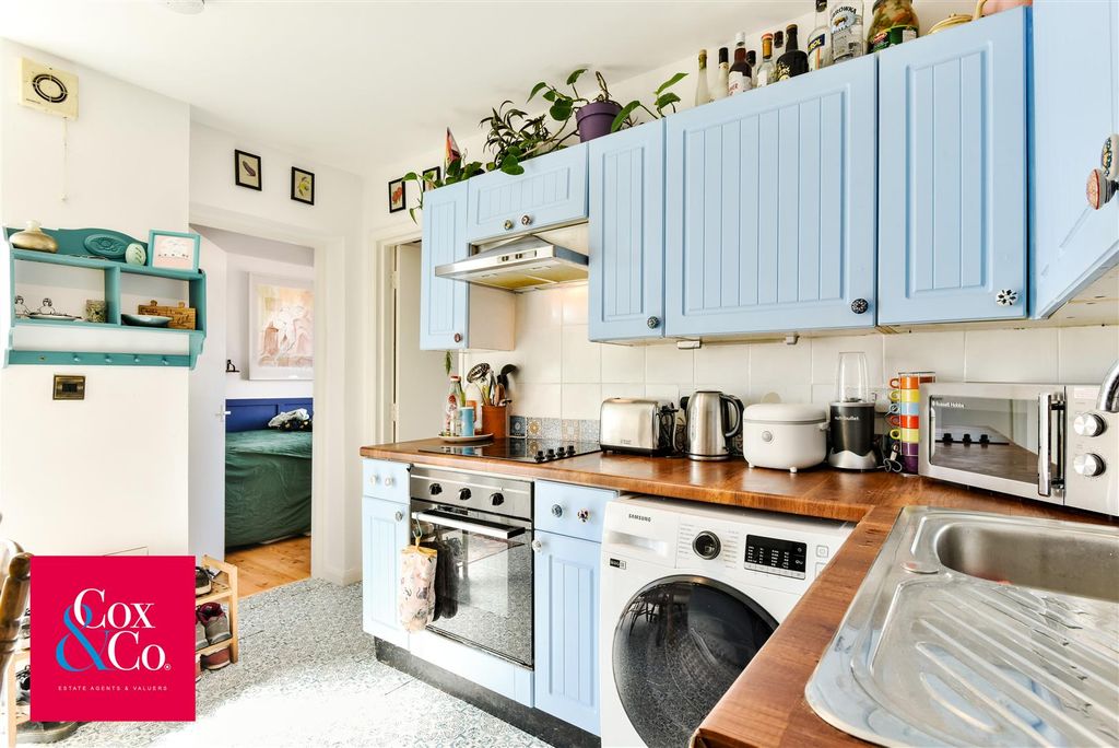 Property photo 1 of 15 81L_5967.Jpg