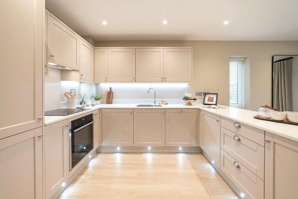 Property photo 2 of 6 Previous Show Home