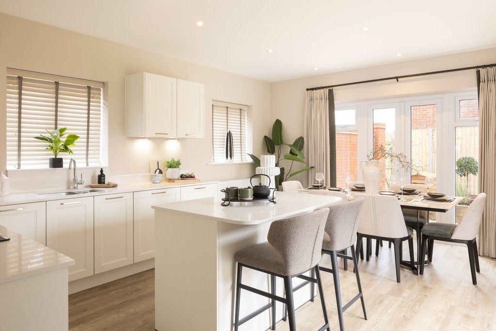 Property photo 2 of 12 Knightwood Chase, Fordingbridge