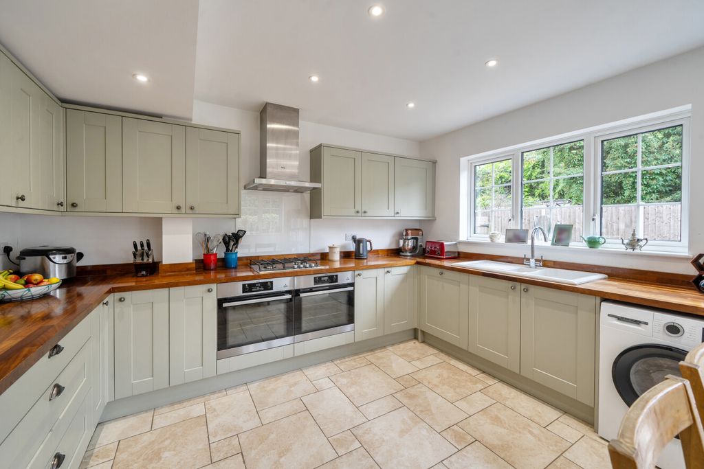 Property photo 2 of 11 1495310-15-6A5F91...