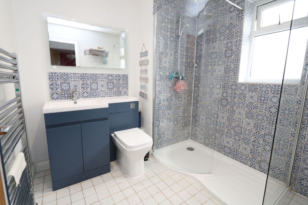 Property photo 3 of 29
