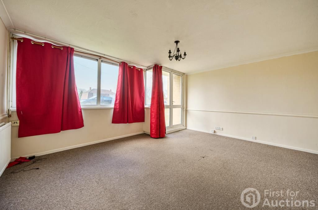 Property photo 3 of 13 Internal View