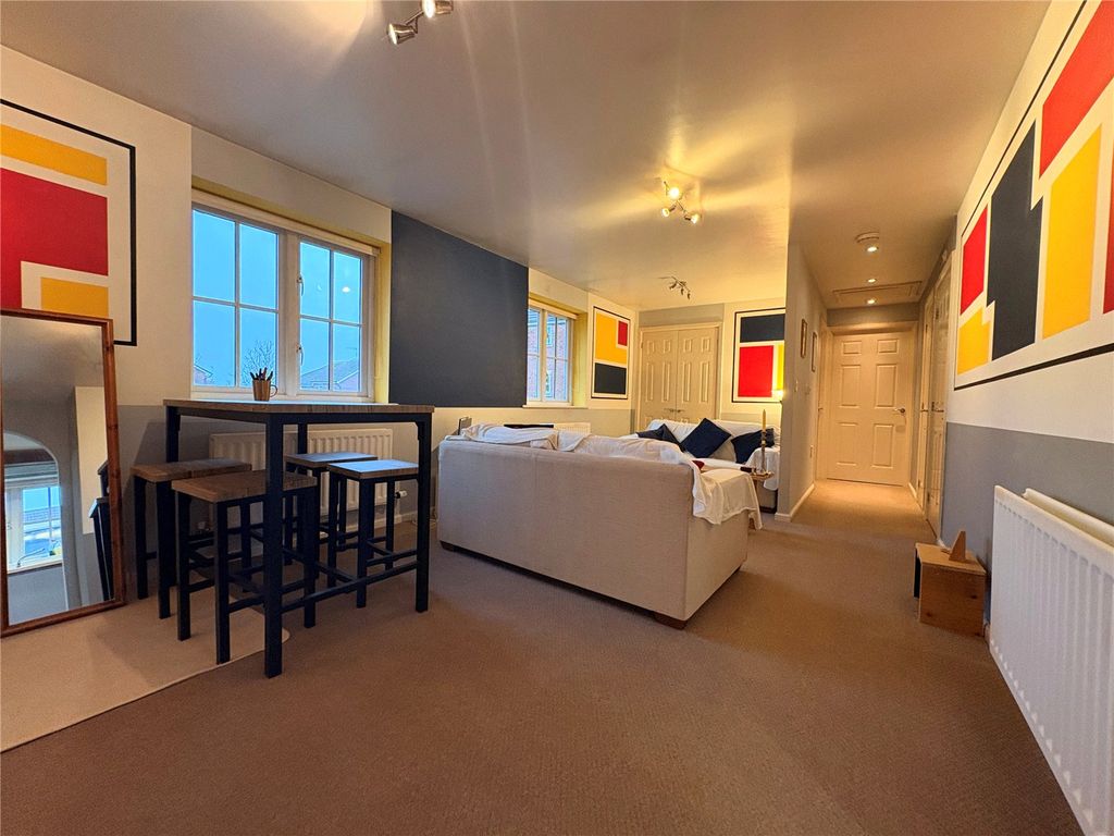 Property photo 3 of 18 Picture No. 07