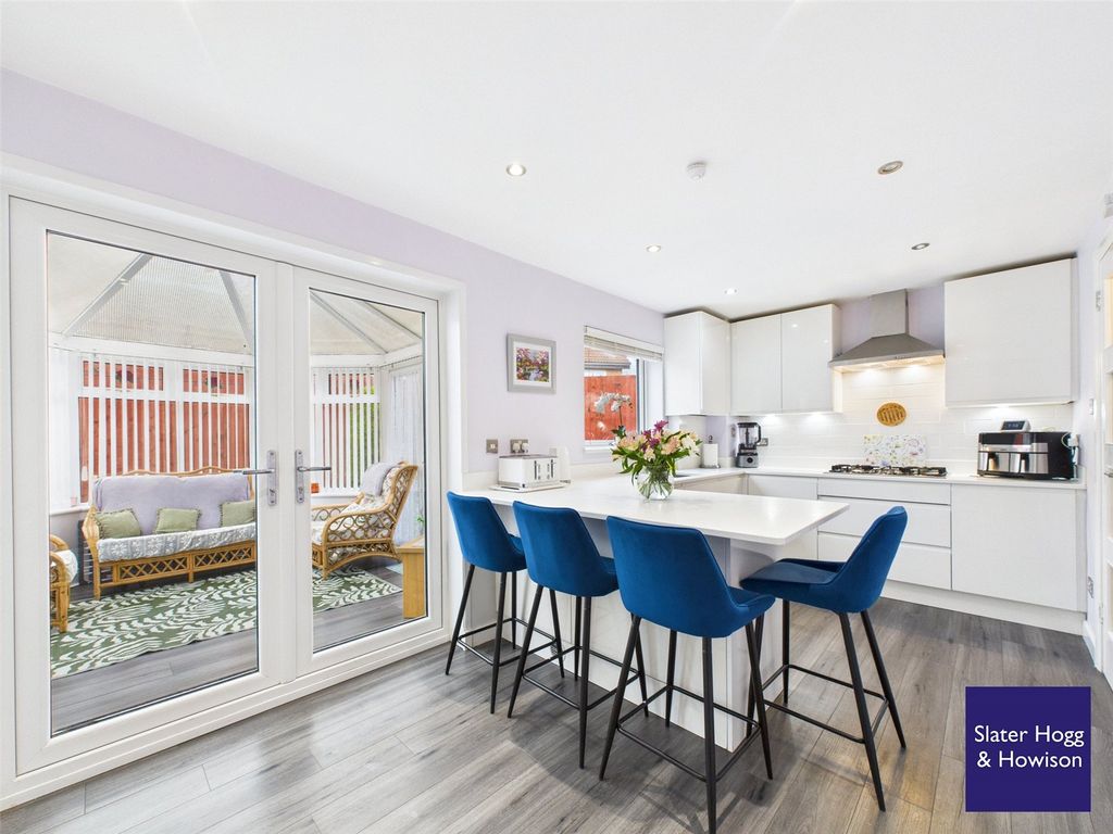 Property photo 3 of 23 Picture No. 22