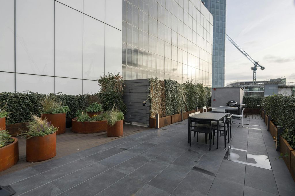 Property photo 2 of 8 8.Png