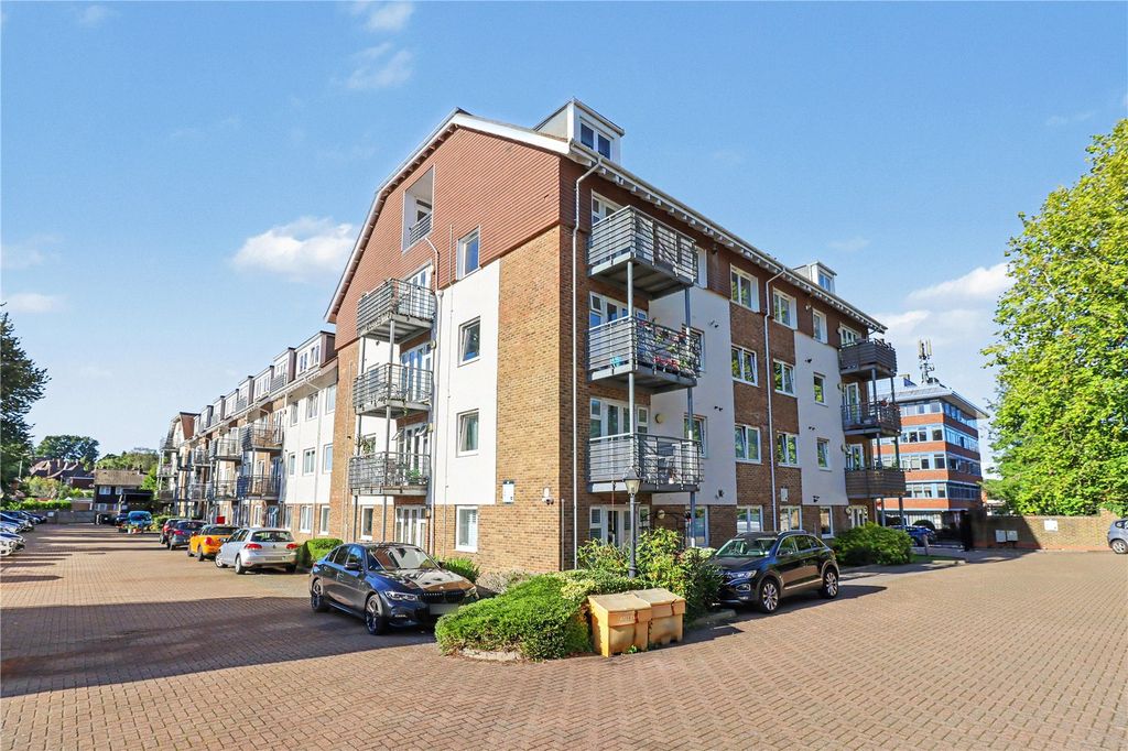 Property photo 1 of 11 Front