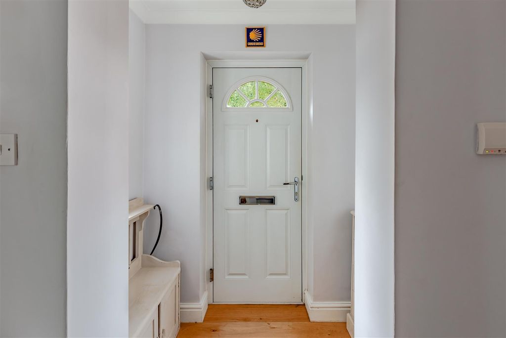 Property photo 2 of 22 Leywood 21.Jpg
