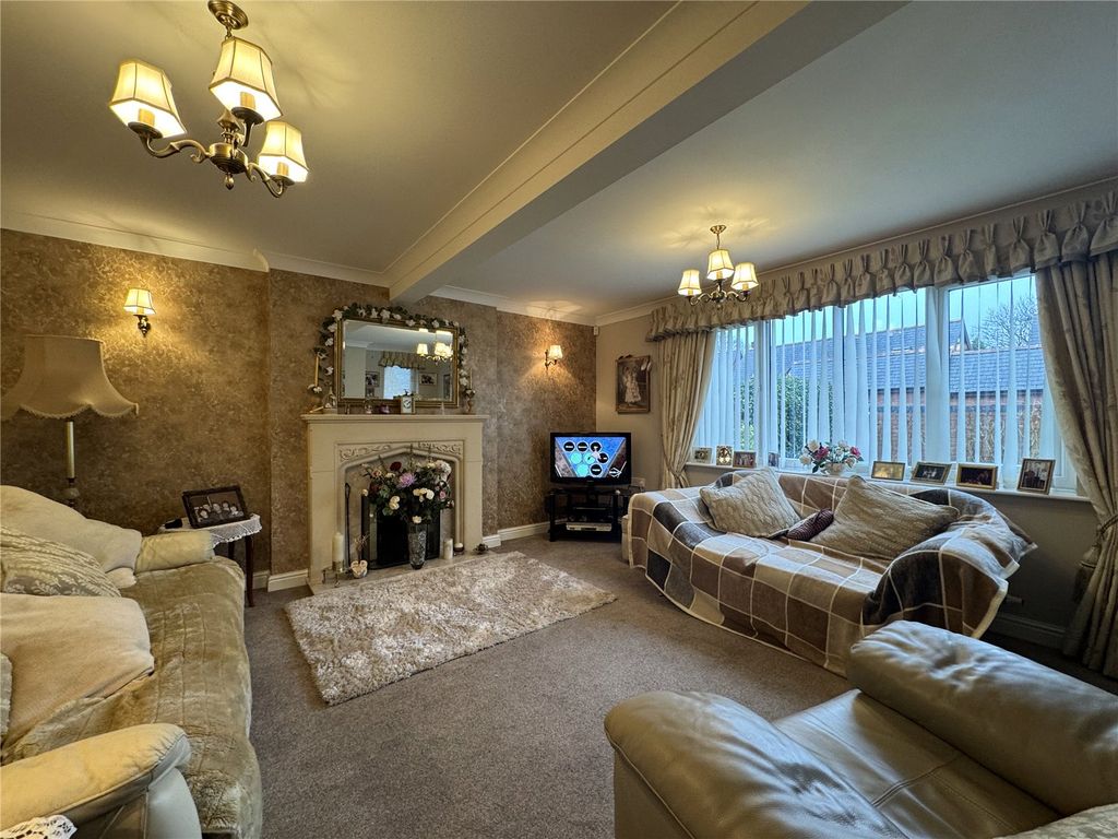 Property photo 3 of 28 Picture No. 15