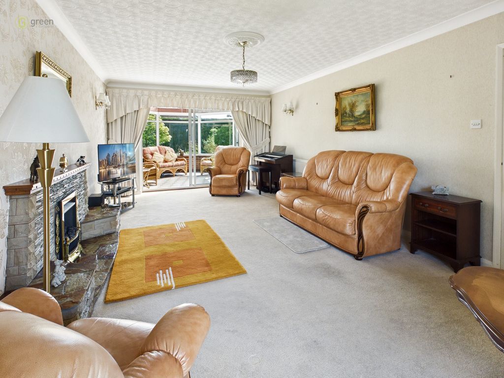 Property photo 3 of 27 E498F1B9008044Dca5Bd251E077243c1100Cam04425G0Pr0430Still012