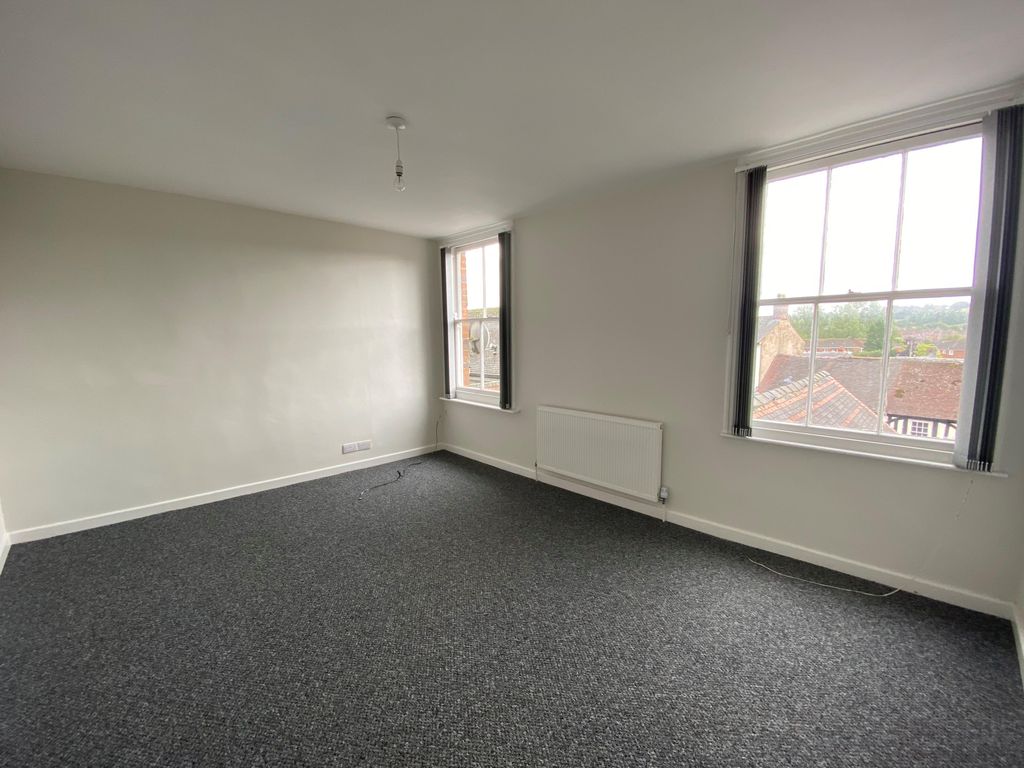 Property photo 3 of 7 Living Room