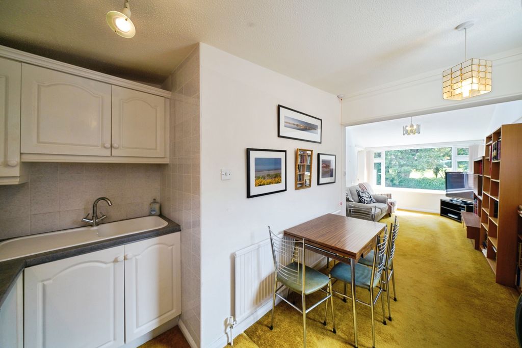 Property photo 3 of 10 Kitchen/Living Room