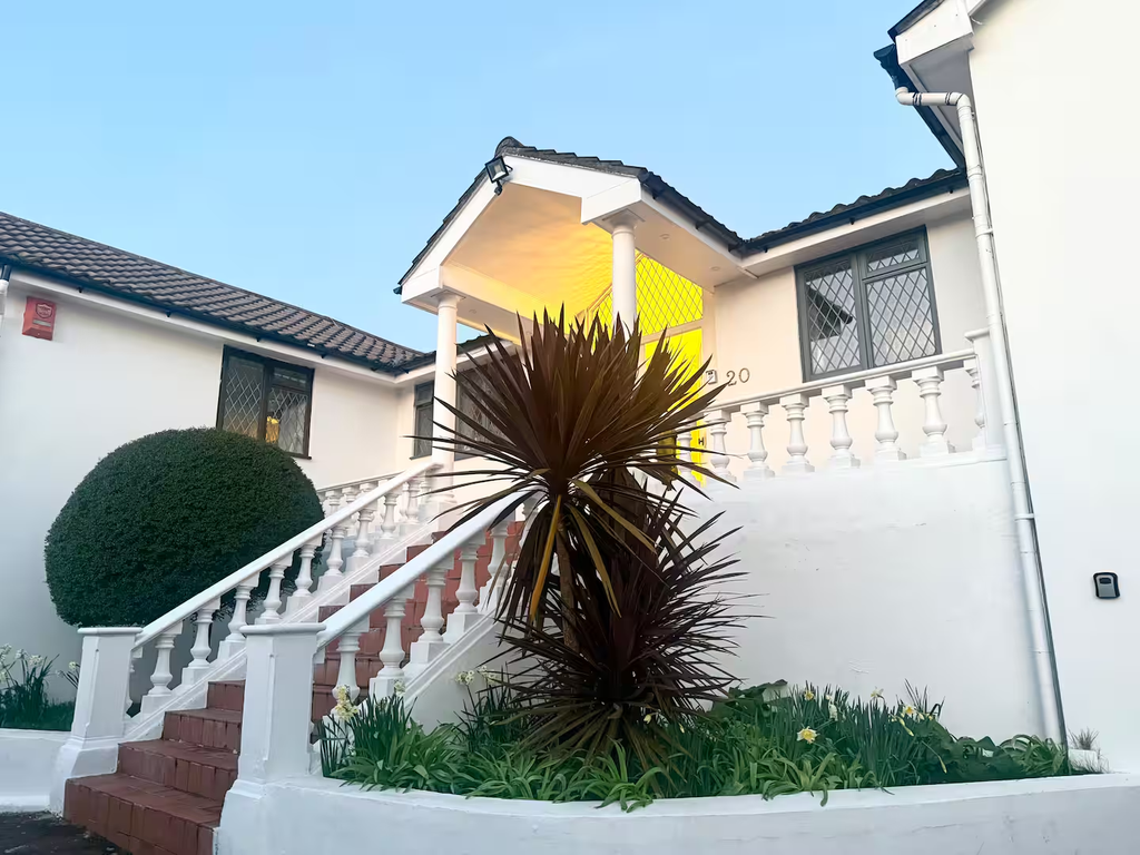 Property photo 1 of 11