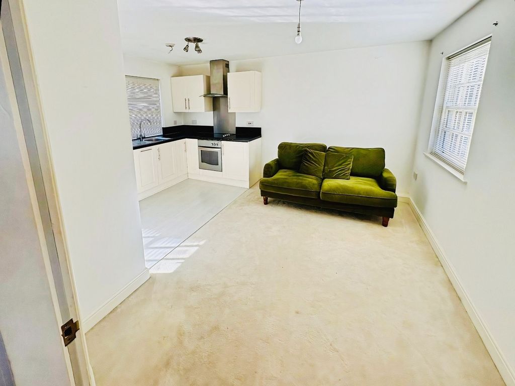 Property photo 3 of 13 Pbox-Img.Jpeg