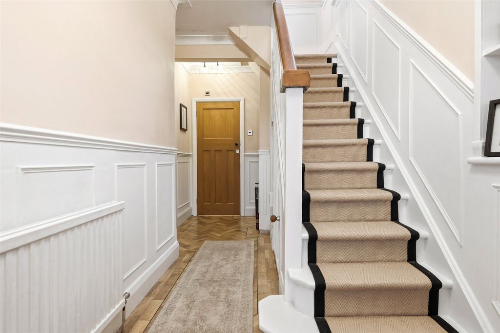 Property photo 3 of 24 Picture No. 07